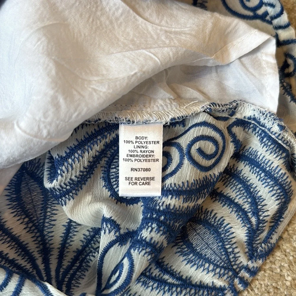 Versona Blue and White Patterned Swirl Blouse Ruffle Sleeve women's Size Medium - Picture 6 of 8